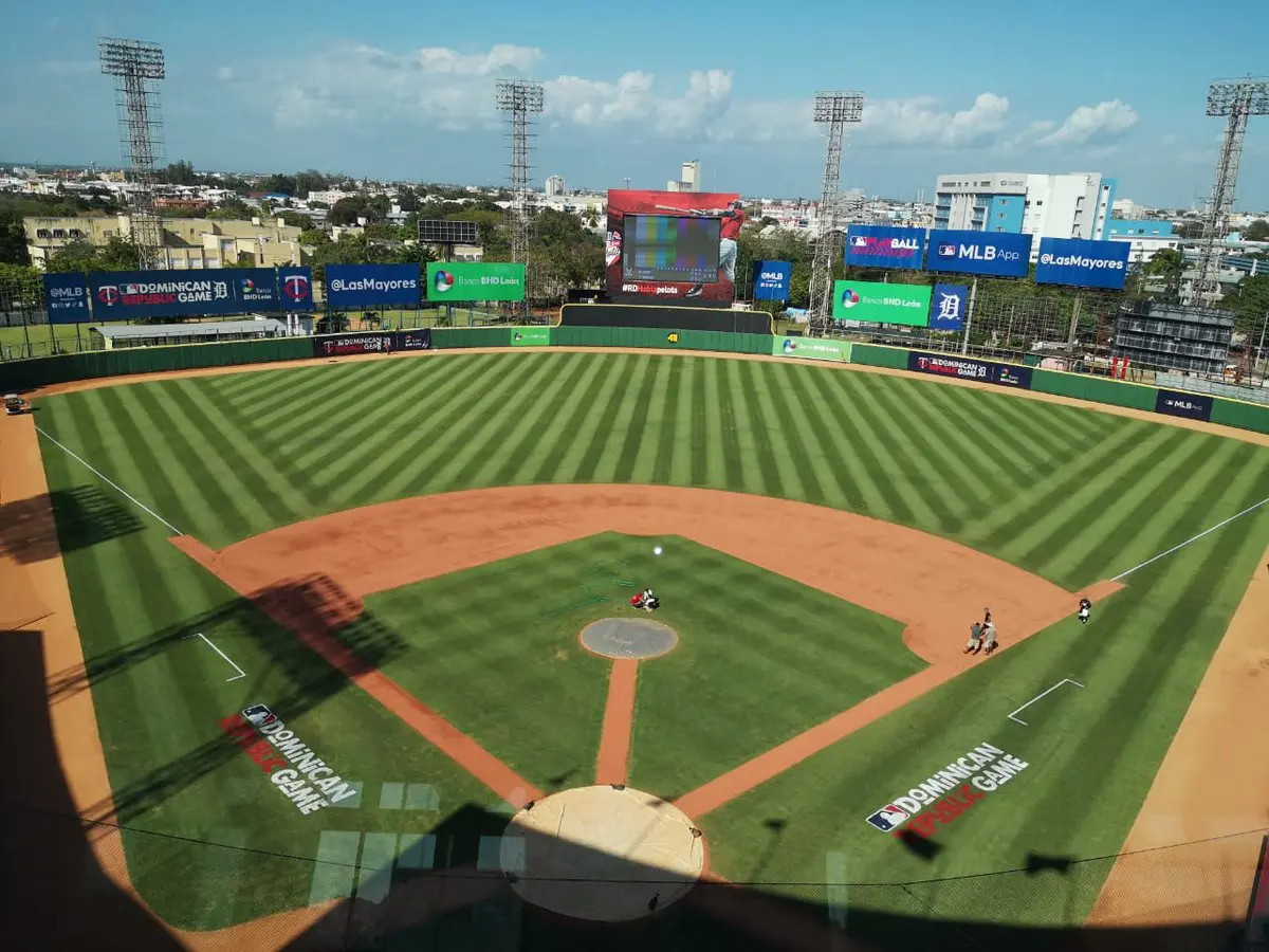 Dice Estadio Quisqueya cumple condiciones exige MLB para ser sede del Clásico Mundial 