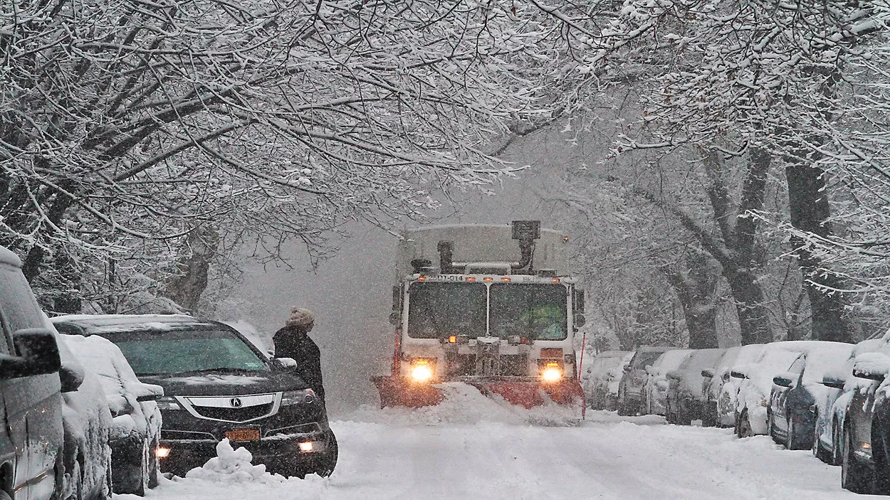 Estado de emergencia en NY y NJ por tormenta de nieve