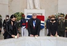 Abinader rinde tributo a los Padres de la Patria en 177 aniversario de la Independencia Nacional
