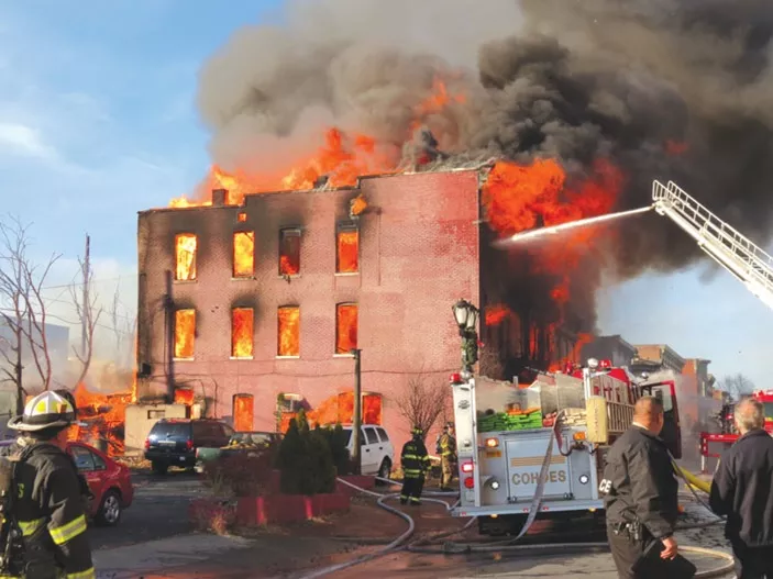 Explosión en El Bronx deja 9 heridos, incluidos dos de gravedad