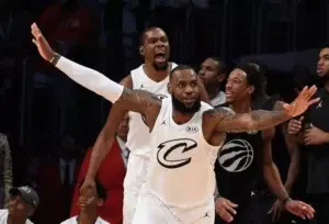 Kevin Durant y LeBron James lideran primera votación All-Star 2021