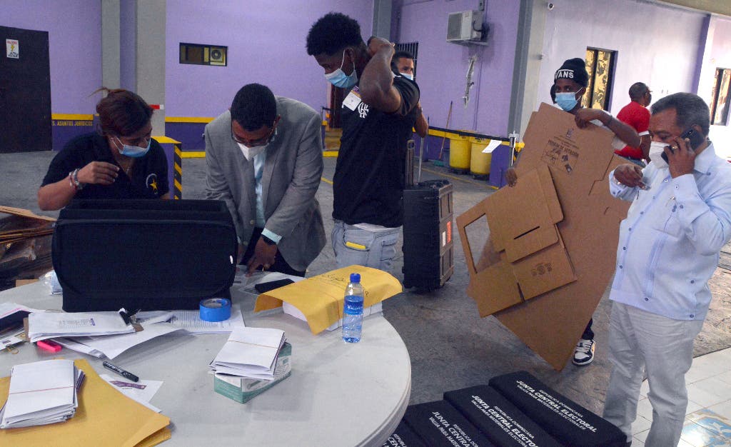 PLD inicia entrega de materiales electorales para su Congreso Ordinario