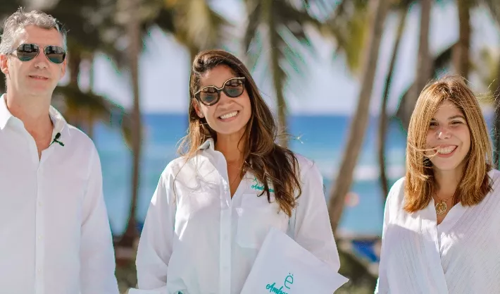 Ricardo Felip, Keila Rodríguez y Jacquelyn Nivar.