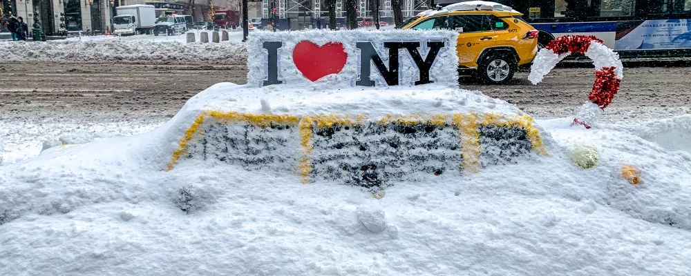 NY declara unas 50 ciudades en emergencia por la nieve