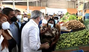 Abinader: «Hay algunos precios que han subido por una materia prima internacional»