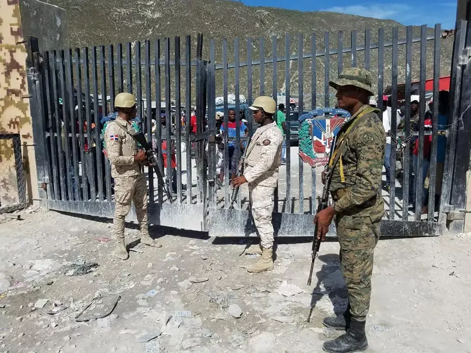 Un soldado dominicano mata a un haitiano indocumentado en la frontera