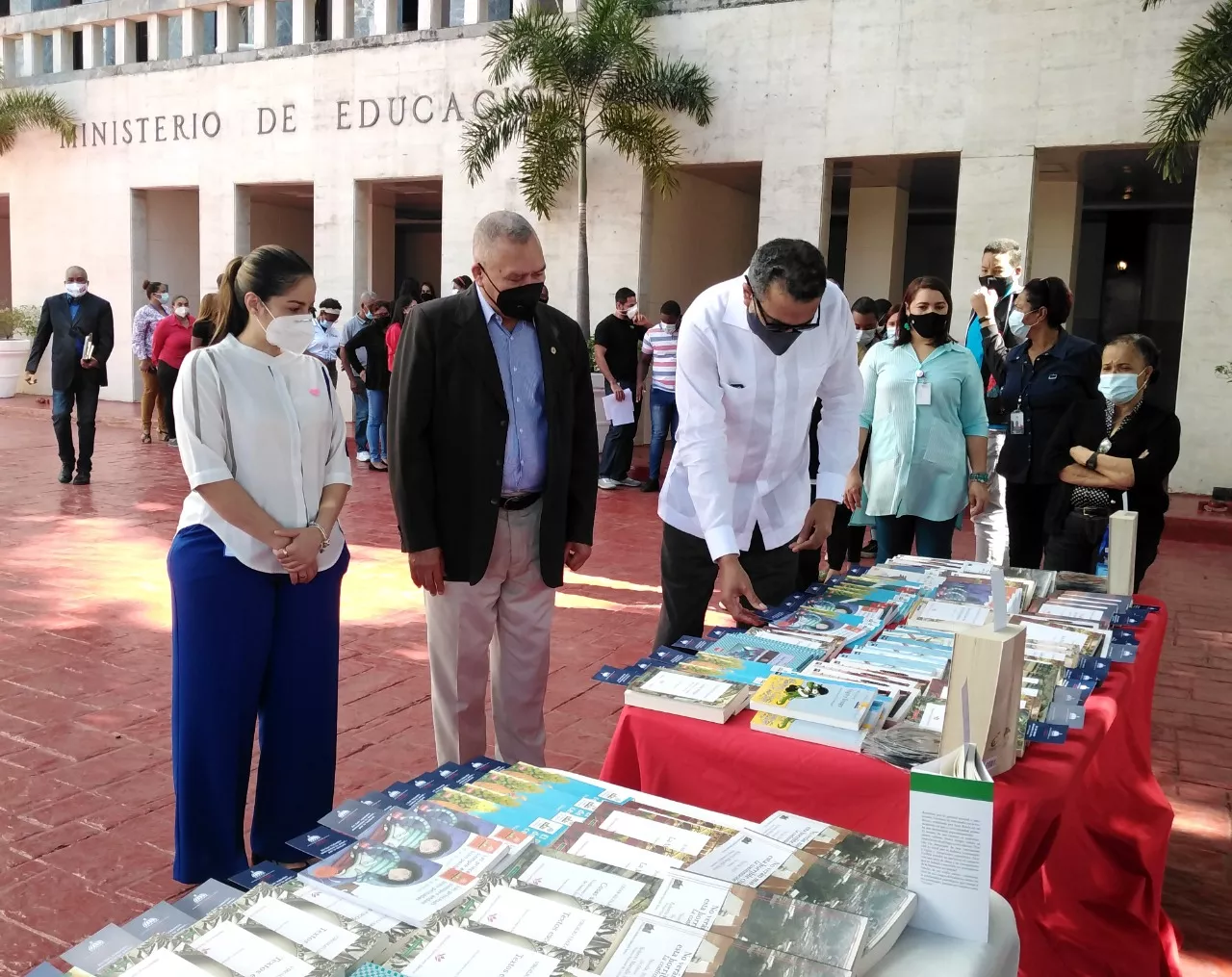 Educación realiza jornada “En San Valentín demuestra tu amor por la lectura”