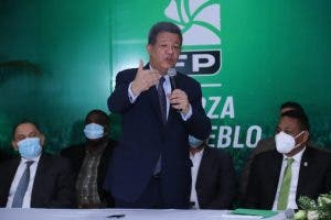 Leonel Fernández insta al gobierno a explicar cuándo llegará la vacuna contra el COVID-19