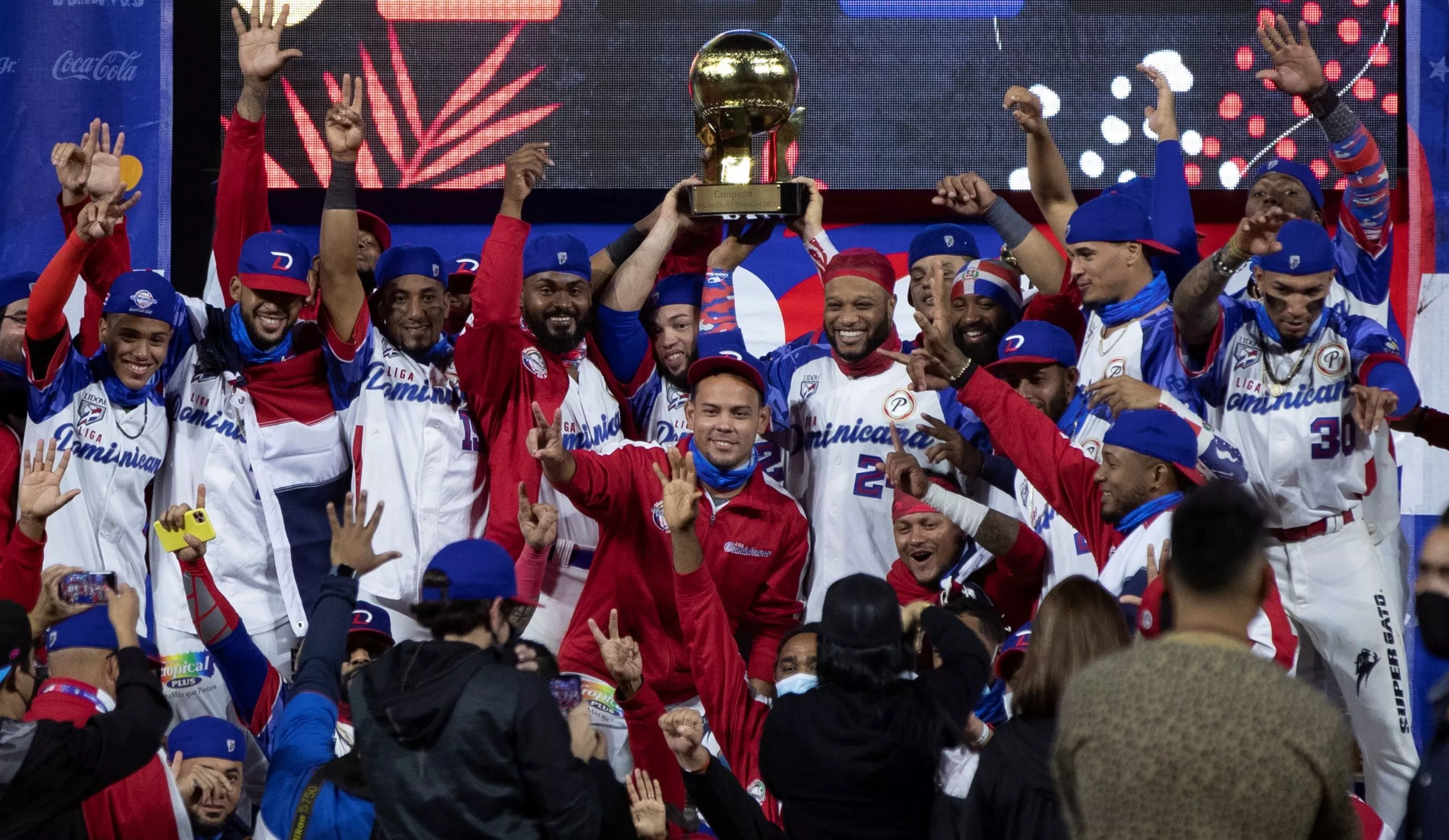 Dominicana supera a Puerto Rico y gana la Serie del Caribe