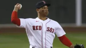 Rafael Devers, en mejor forma, enfocado en defensa