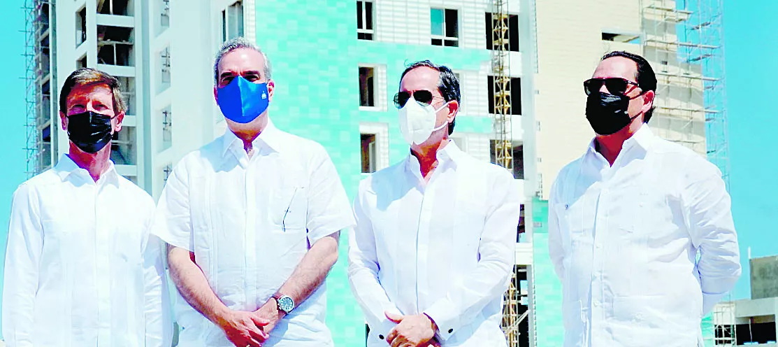 Alejandro Logroño,  Luis Abinader Corona, Eduardo Valdez y Mariano Sanz Lovatón.