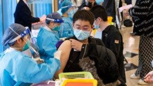 Coronavirus China: 3 claves de la titánica campaña de vacunación en el país con más habitantes del mundo