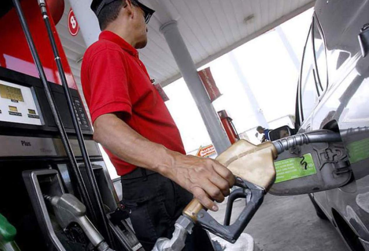 Leyes resoluciones  y decretos soportan alzas de combustibles