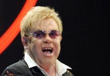 Elton John se retira escenarios tras 52 años de carrera