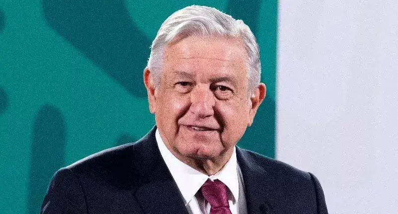 El presidente de México critica la demolición del edificio colapsado en Miami