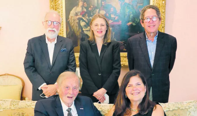 Gustavo Vega, Clara Reid y Fernando González, Wilhem Brower y Sonia Villanueva.