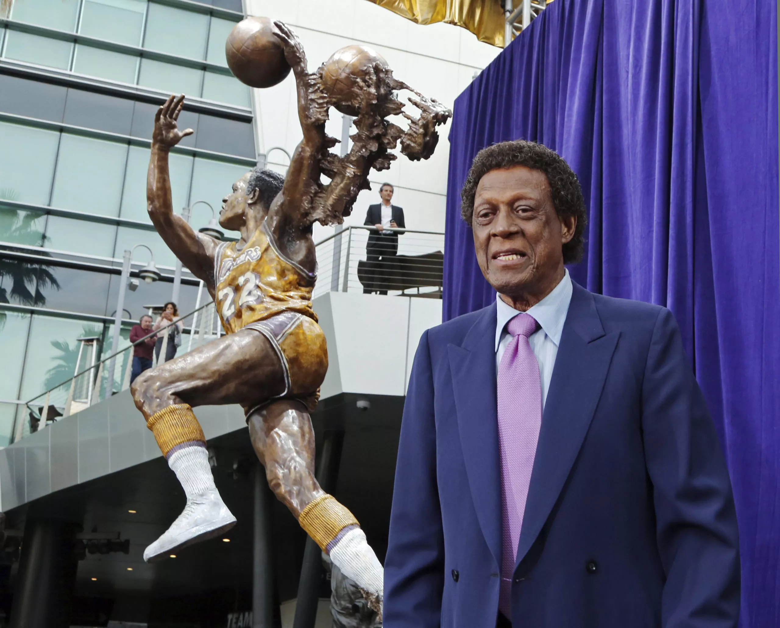 Falleció Elgin Baylor, leyenda de los Lakers