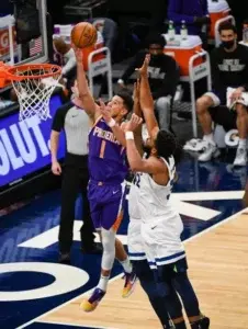 Booker y Suns fueron demasiado para los desahuciados Timberwolves