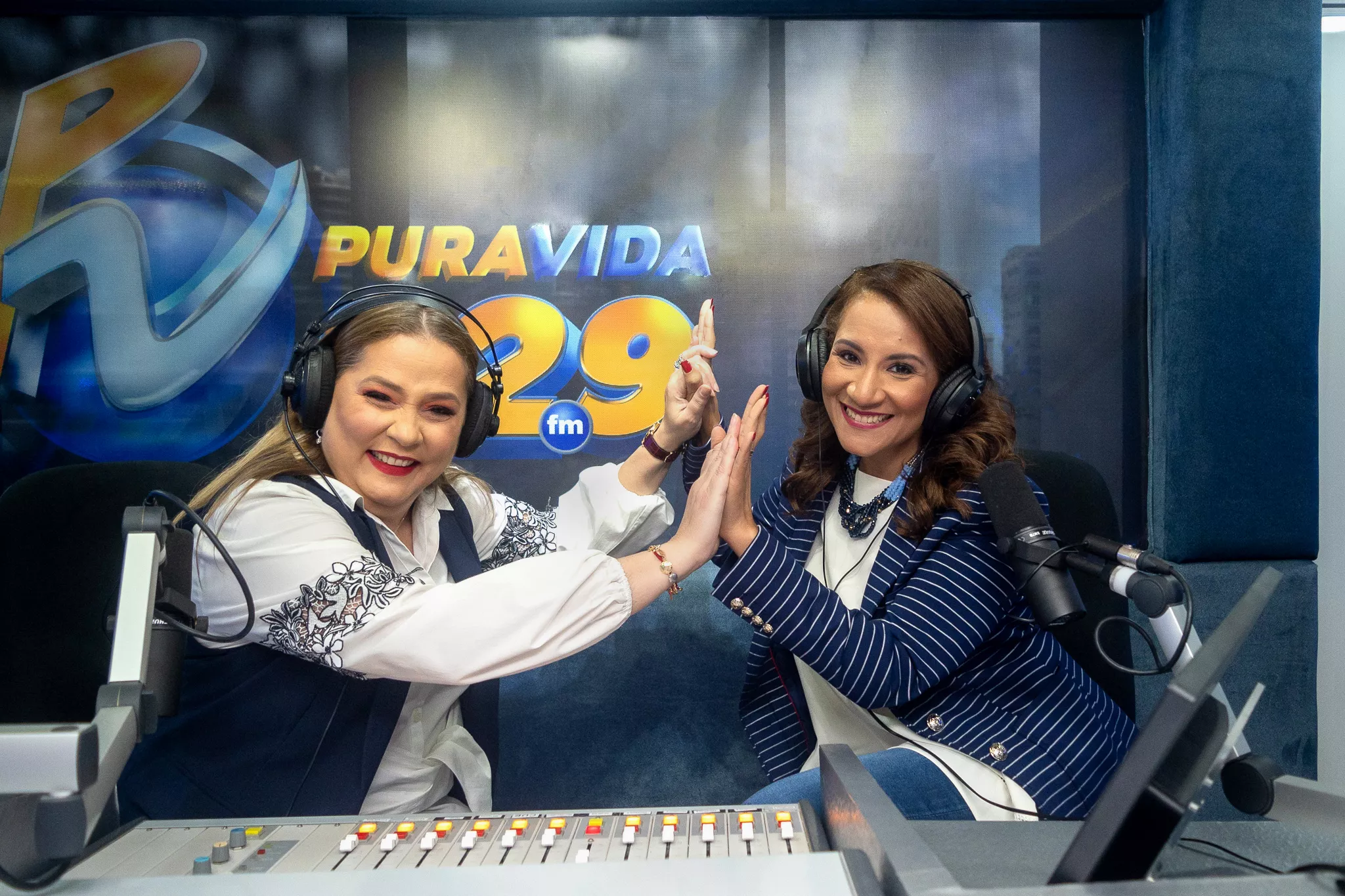 Jatnna Tavarez y Zoraima Cuello