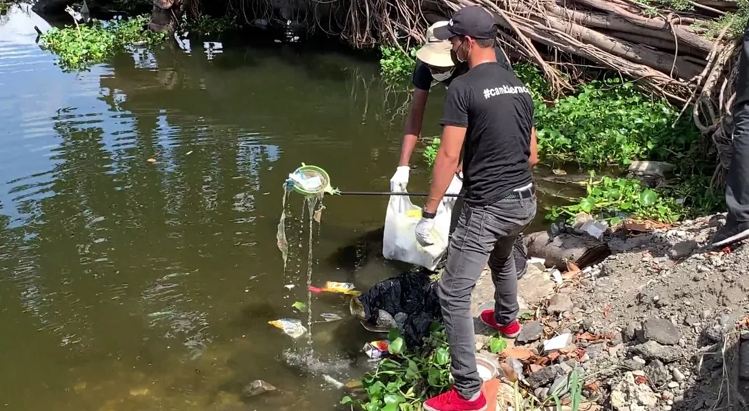 Coalición Cambiemos realiza jornada de limpieza en río Ozama