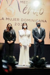 Chef Tita recibe Medalla al Mérito por sus aportes a la gastronomía dominicana