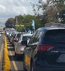 Las iglesias marchan en caravana en Santo Domingo contra el aborto