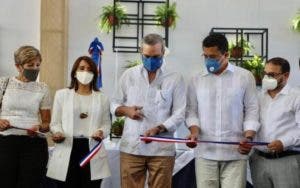 Presidente Abinader inaugura estaciones de bombeos en Puerto Plata