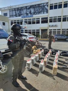 Ocupan drogas y armas de alto calibre en operativo donde se capturó a «Julito Kilo»