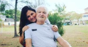 Fallece padre de Tania Báez, el «abuelo influencer»