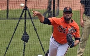 César Valdez comenzó pretemporada cortante; ponchó tres que enfrentó de los yankees