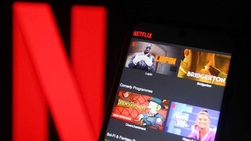 Por qué las acciones de Netflix se desplomaron en bolsa