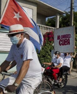 Los cubanos demandan en las calles el fin del embargo