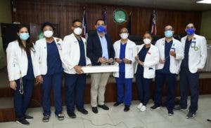 Fundouro dona un equipo a residencia urología hospital