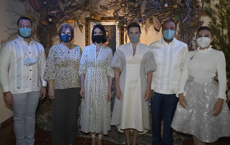 Luis M. Ricart,  Carmen Heredia,  Raquel Arbaje,   Noelia García de Pereyra, Samuel Pereyra y  Carolina Mejía.