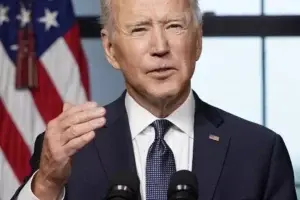 Biden espera que el veredicto en juicio por muerte de Floyd sea el “correcto»