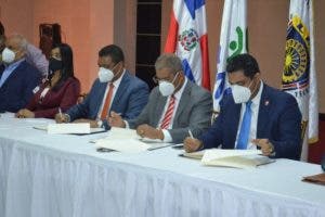 LMD, Fedomu y MAP firman convenio para fortalecer y profesionalizar gestión municipal