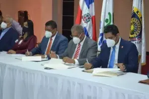 LMD, Fedomu y MAP firman convenio para fortalecer y profesionalizar gestión municipal