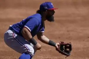 Venezolano Rougned Odor cambiado de Rangers a Yankees