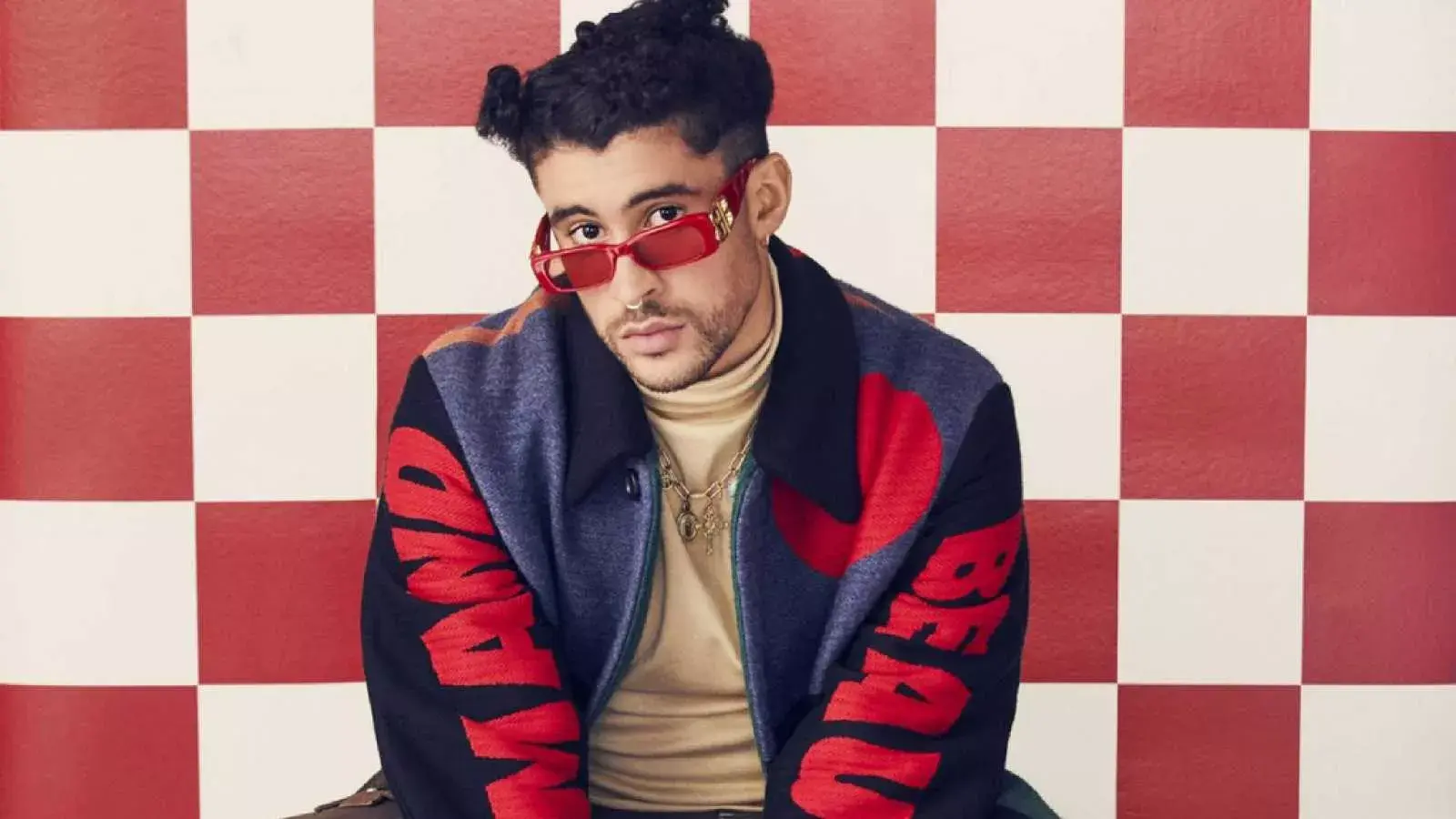 Bad Bunny, Mora y Sech presentan remezcla del tema “Volando»