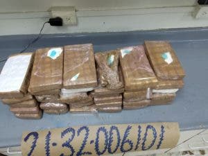 Autoridades decomisan 35 paquetes de cocaína en Puerto de Haina Oriental