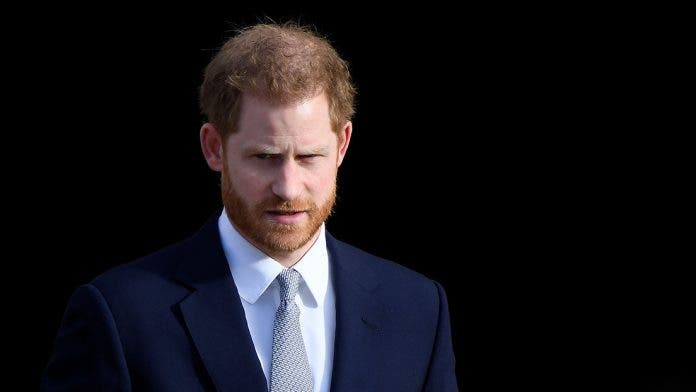 El príncipe Enrique llegó al Reino Unido para el funeral del duque de Edimburgo