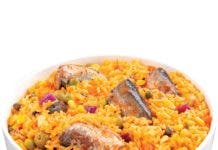 El locrio de sardinas es una adaptación de la paella valenciana