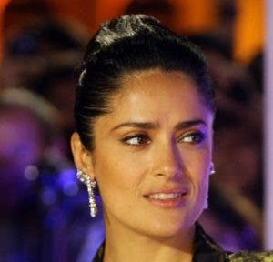 Salma Hayek revela que pensó moriría