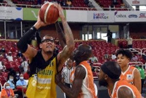 Isaiah Austin decide la primera victoria  San Carlos; El Millón gana