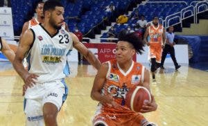 ‘Manito’ mantiene Huellas invicto y primer lugar TBS