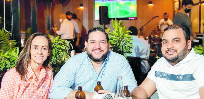 Lisette Dotel, Freddy Ortiz, Bryan Castellano.