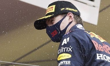 Max Verstappen gana en Mónaco para tomar liderato F1