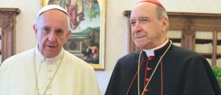 Papa felicita al Cardenal por su sacerdocio