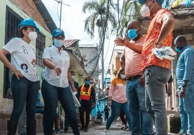 Brigadas sanean cañadas en el Distrito Nacional