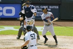 El venezolano Altuve celebra sus 31 años con jonrón y triunfo sobre Yanquis